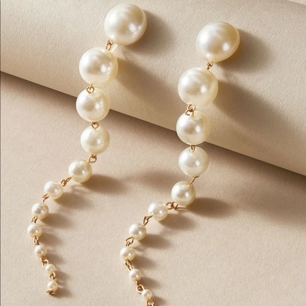 Fae (All Earrings 5/$30)